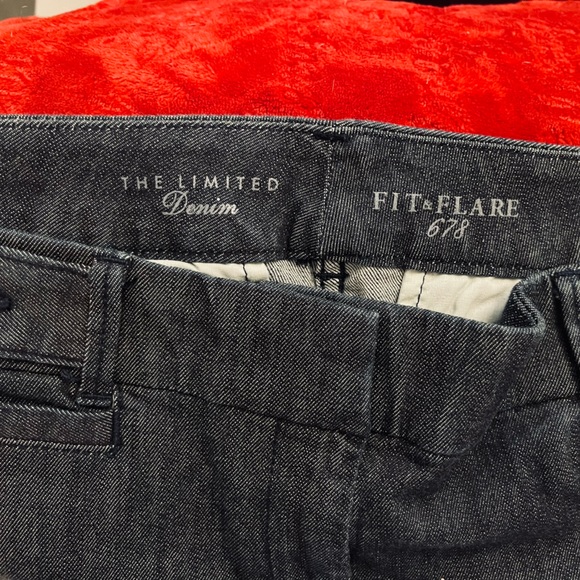 The Limited Fit & Flare 678 Dark Wash Woman’s Trouser Jean size:6 - Picture 8 of 10